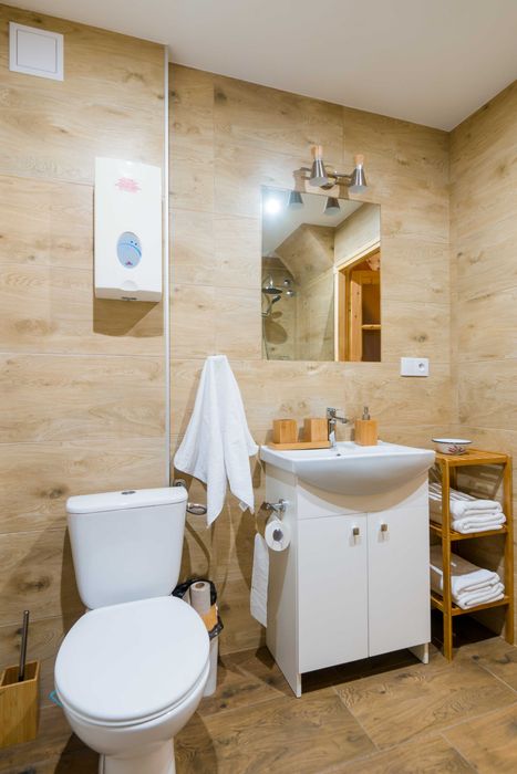 Domek do wynajęcia ,chata ,jacuzzi, Bieszczady,balia na uboczu