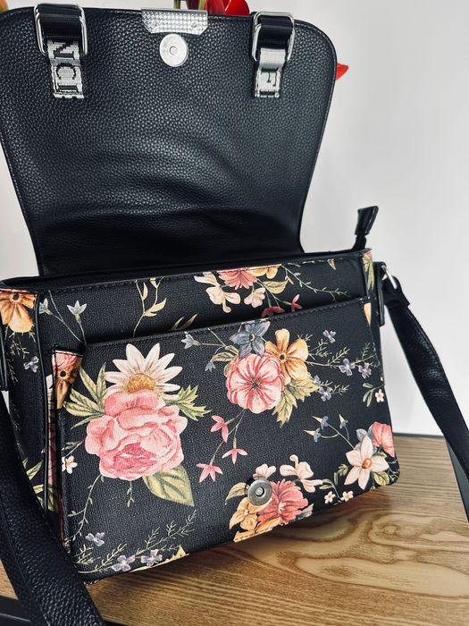 Nowa torebka damska kwiaty klapa