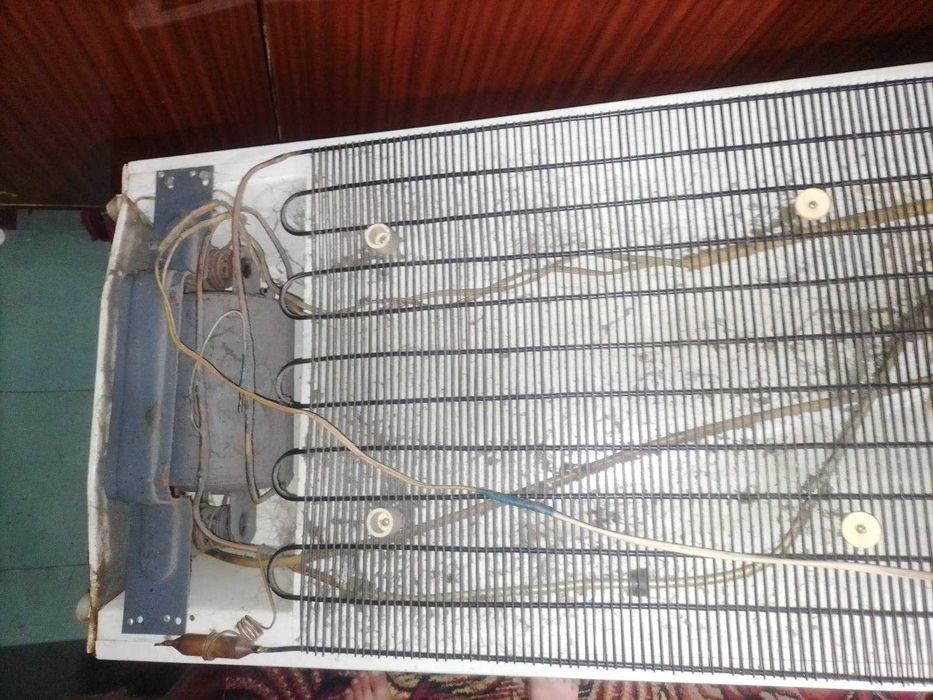 Продам холодильник б.у состояние робочее