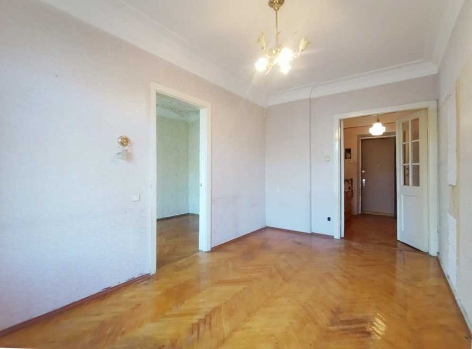 Продам 3-кімн квартиру 56м Печерськ Іоанна Павла ІІ, 19 Сталінка Лифт