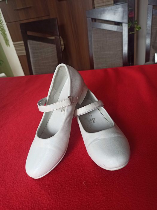 Buty komunijne dziecięce