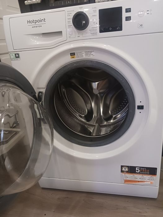 Máquina de Lavar Roupa Hotpoint Ariston 7kg (Como Nova)