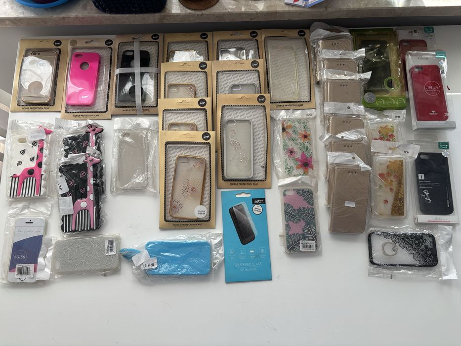 Zestaw etui plecki iPhone 5 34 sztuk