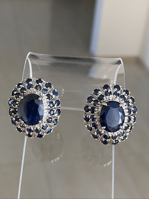 Серебряные серьги с сапфирами