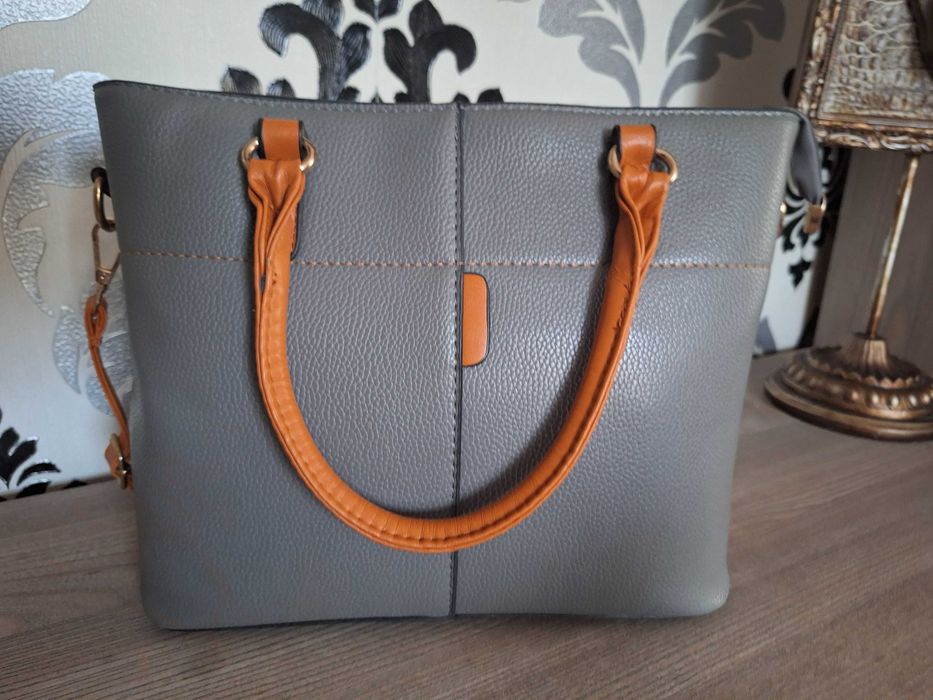 Torebka kuferek elegancka