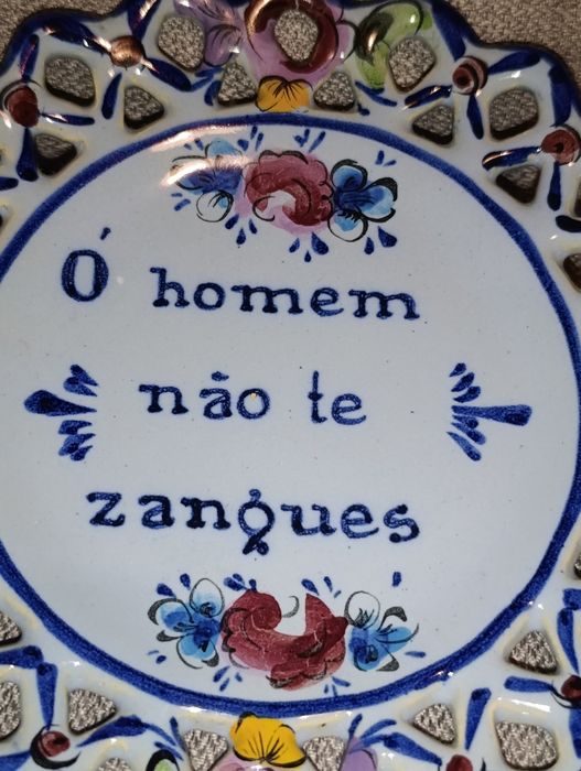 Prato Falante de Pereira & Lopes Valado dos Frades
