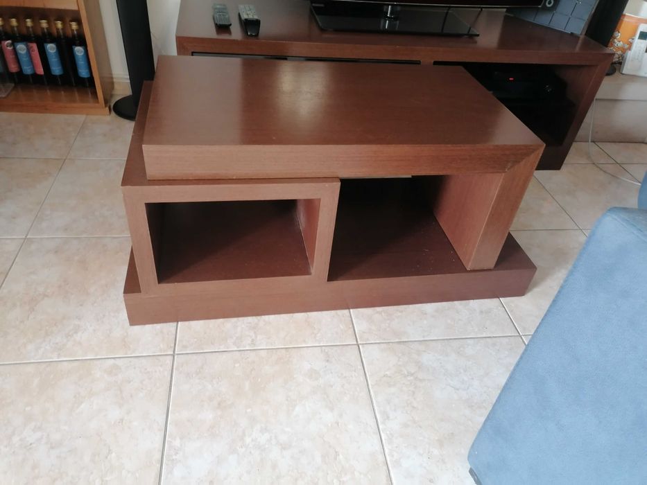 Mesa centro apoio sala.