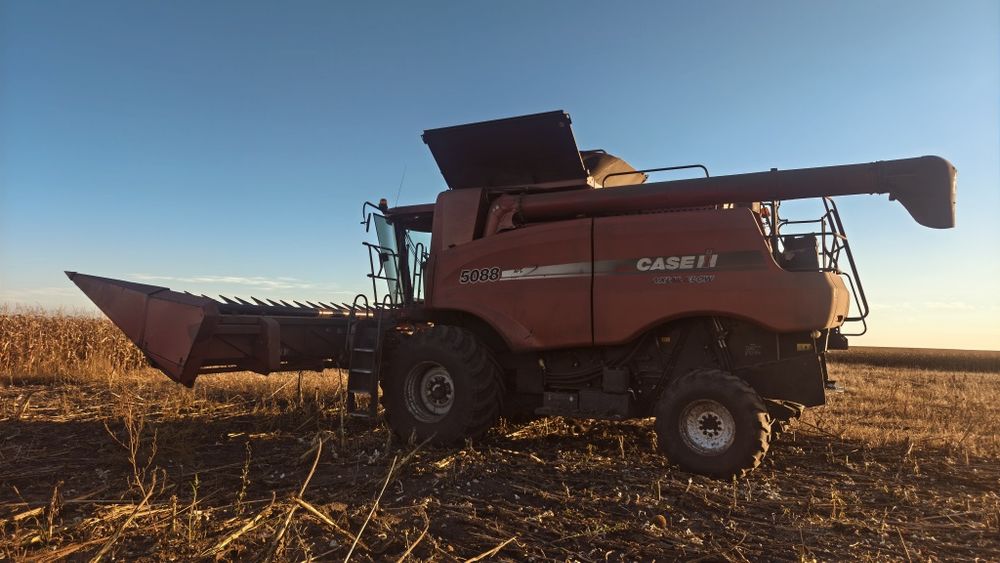 Комбайн Case 5088