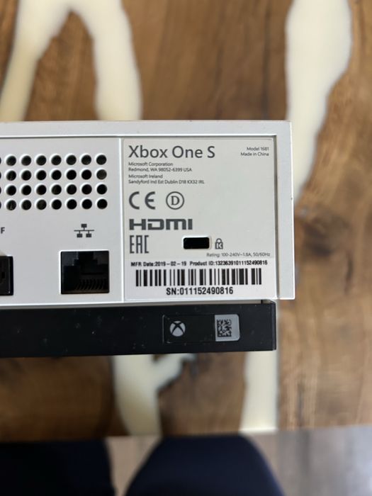 Consola xbox one s 1T