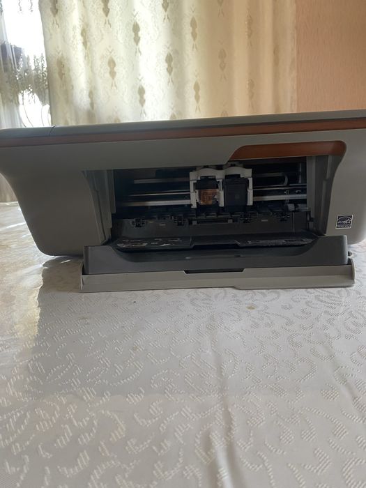 Принтер HP Deskjet 2050A