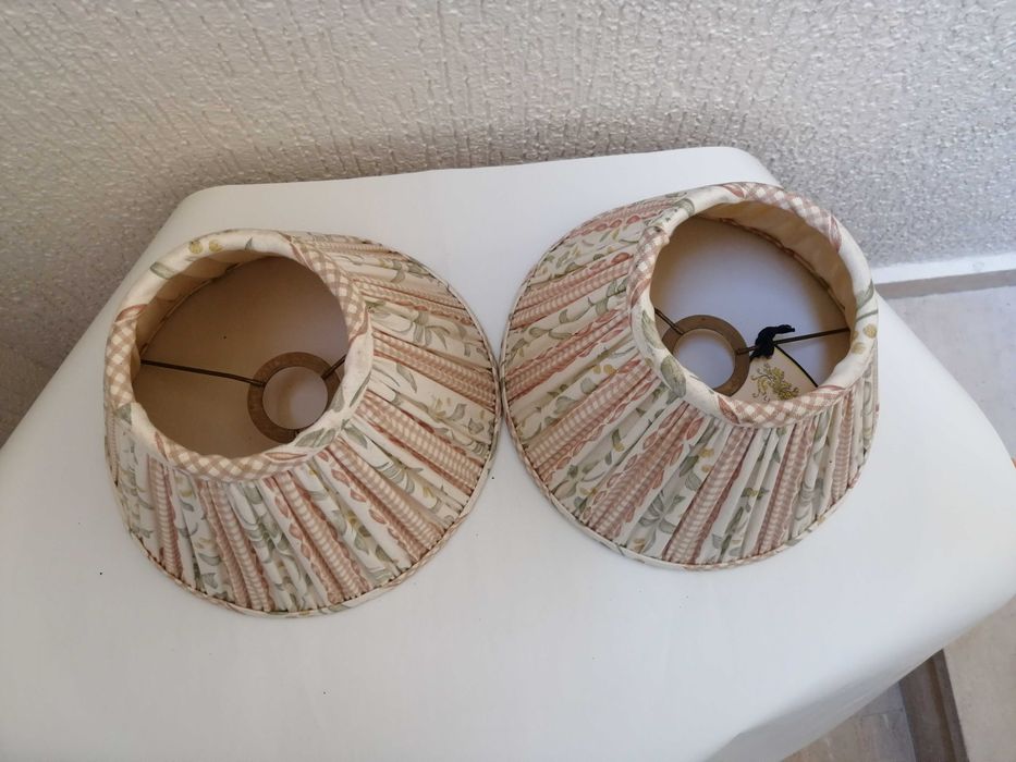 Abajoures novos (conjunto de 2)