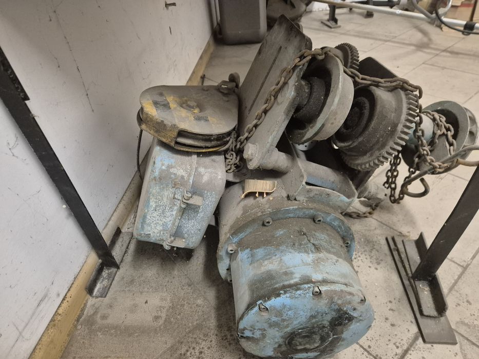 Wciągnik elektryczny balkancar