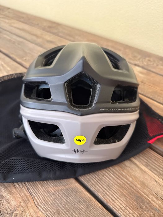 Capacete BTT MIPS