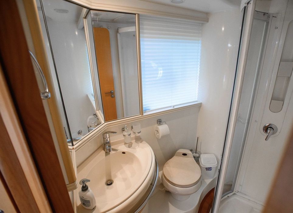 Яхта Baia Yachts Aqua 54