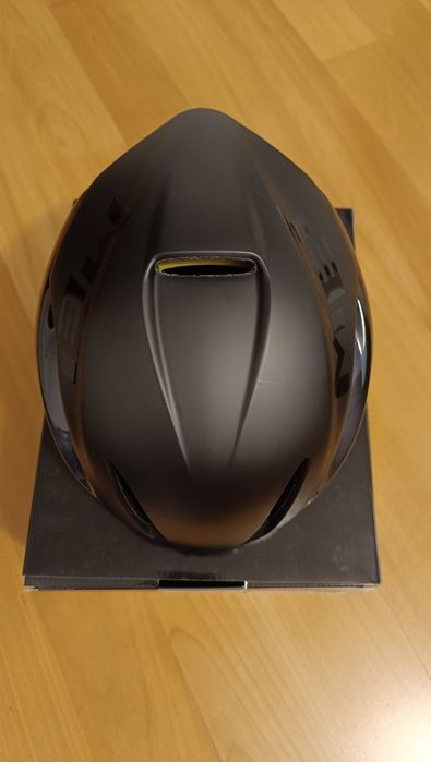 Capacete MET Manta MIPS