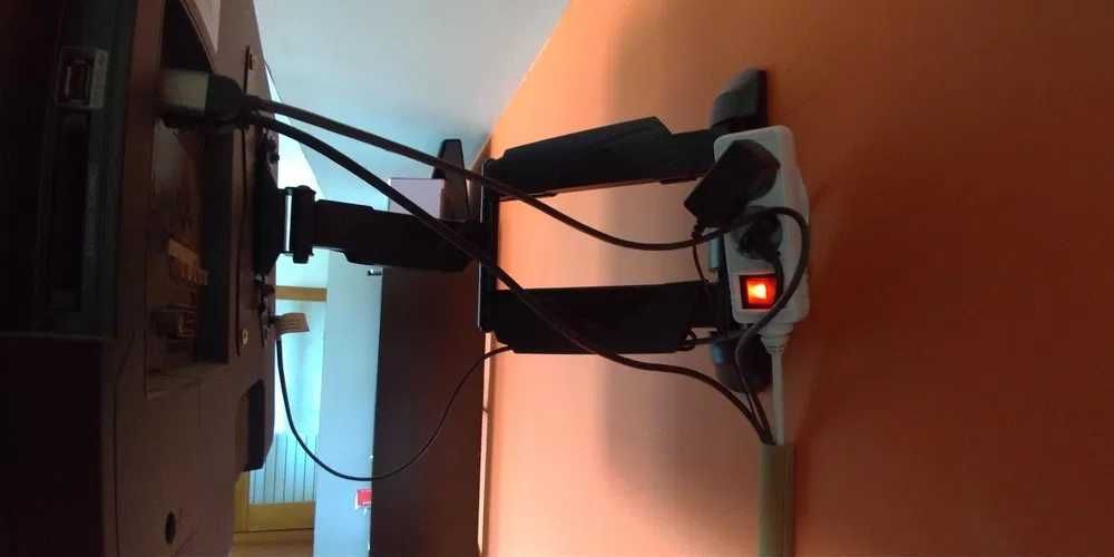 Suporte TV de parede ajustável