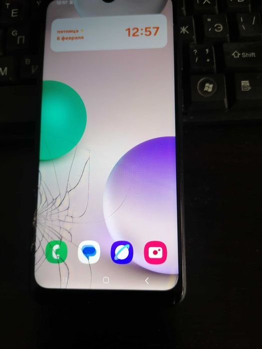 Продам смартфон Samsung Galaxy A04  .