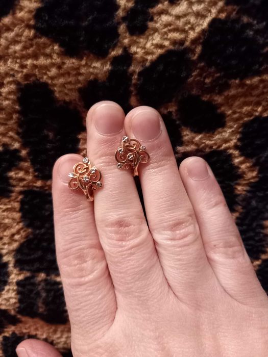 Золотi сережки. 585 проба, вага 2.8 грамм. Киев!