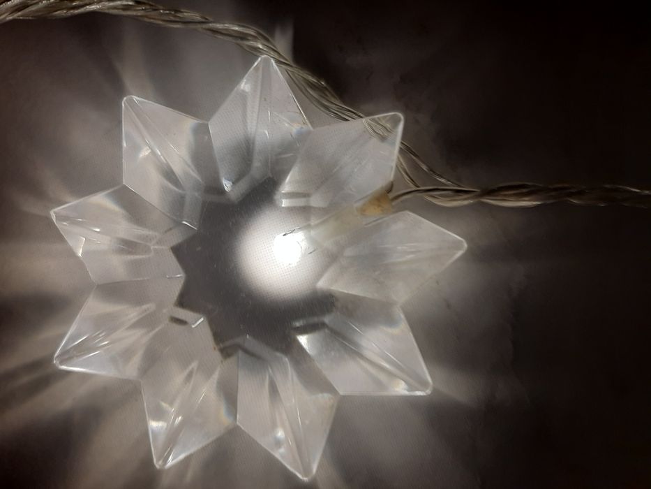 Luz/iluminação branca de decoração com corações e estrelas