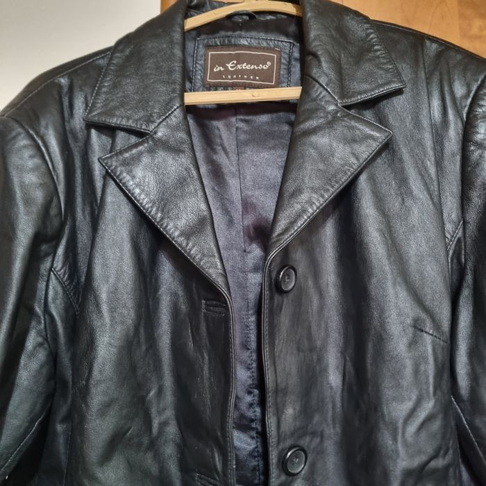 Casaco preto  em pele