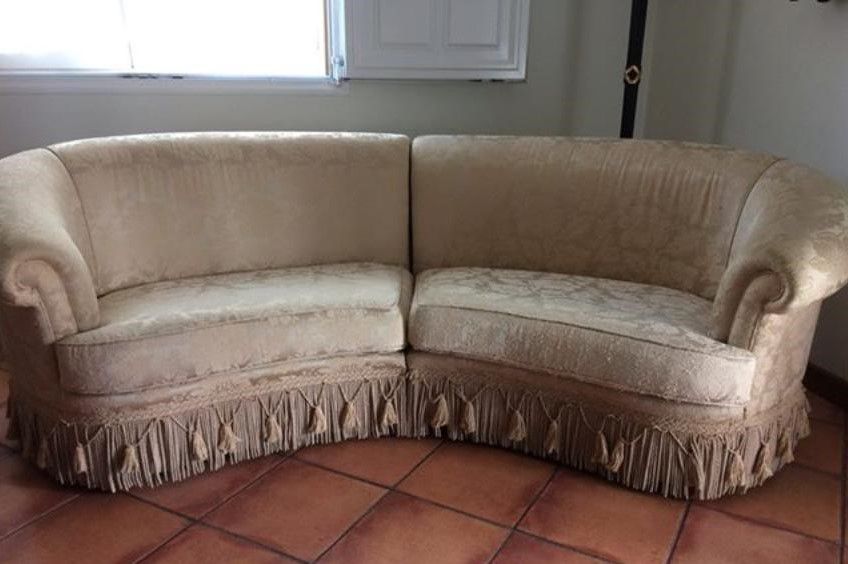 Sofá Curvo clássico