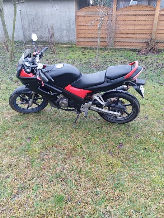* Honda CBR 125 *