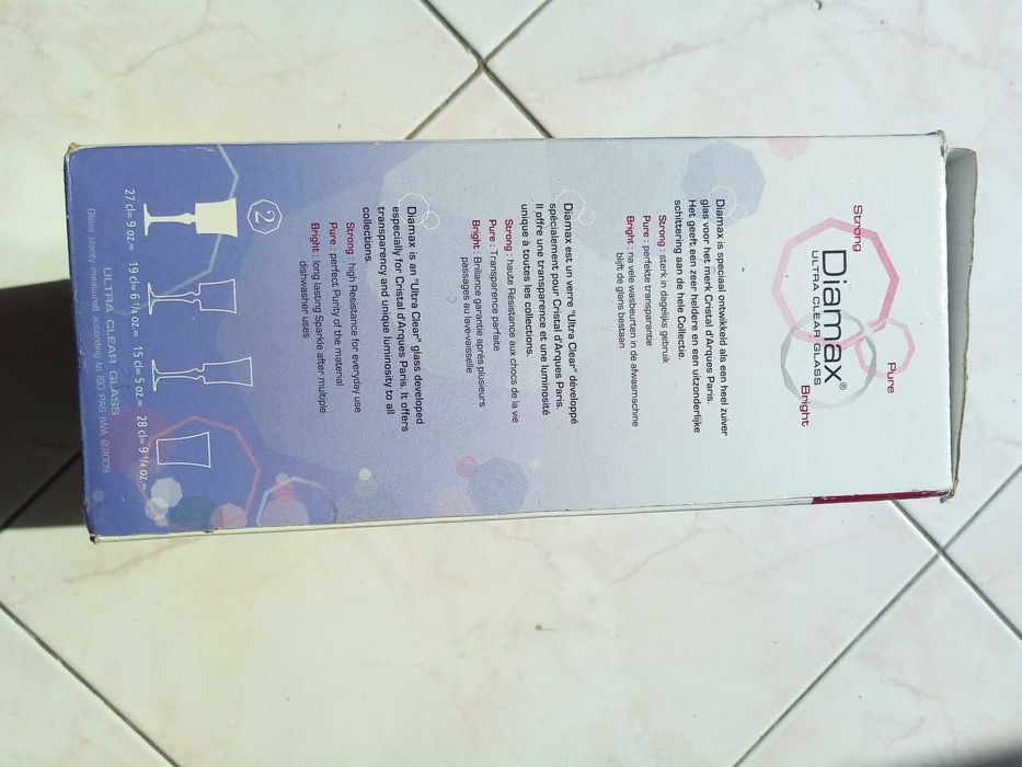 Quatro cálices de cristal