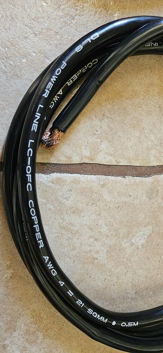 Kable sygnałowe 99,99% miedzi  Caliber, DLS średnica 25mm  zestaw.