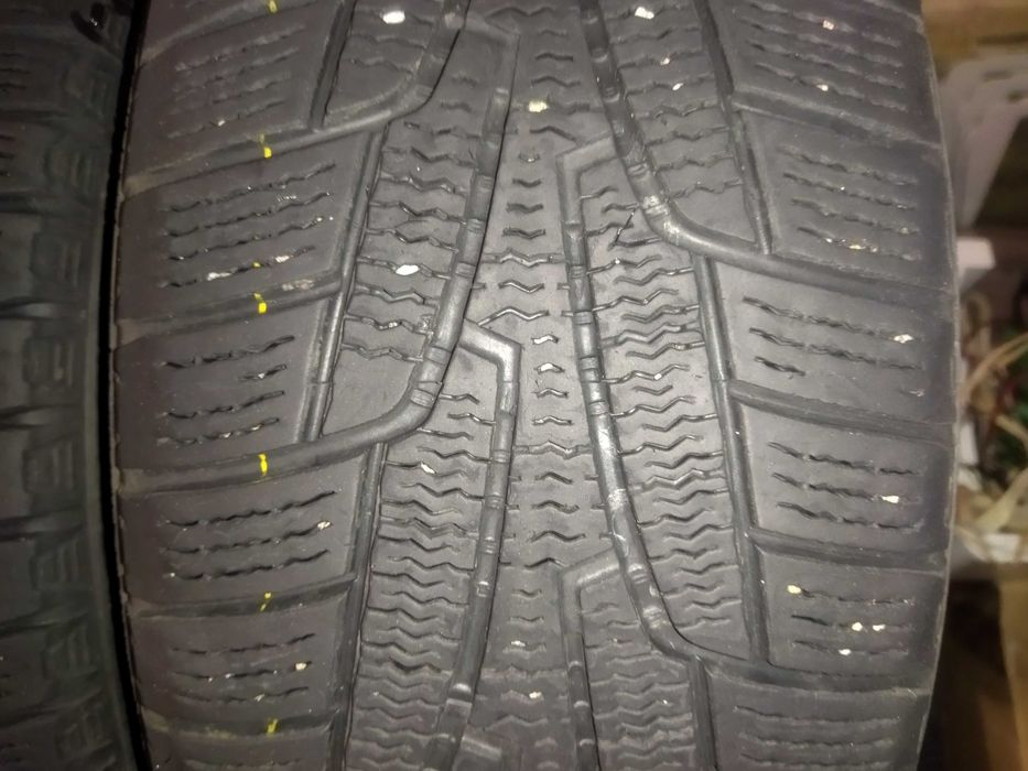 Резина зимняя комплект KUMHO IZEN KW31 205\55R16 91R.