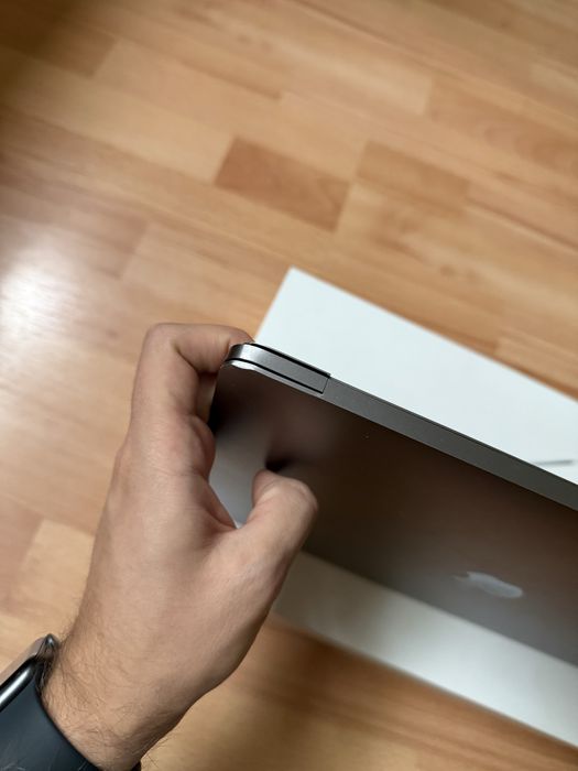 MacBook Pro 13 2020 Запчасти