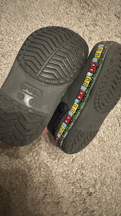 Оригінальні крокси розмір 7