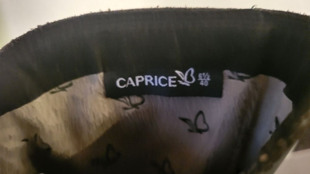 Чоботи жіночі шкіряні