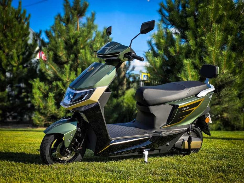 Електроскутер NISA JA