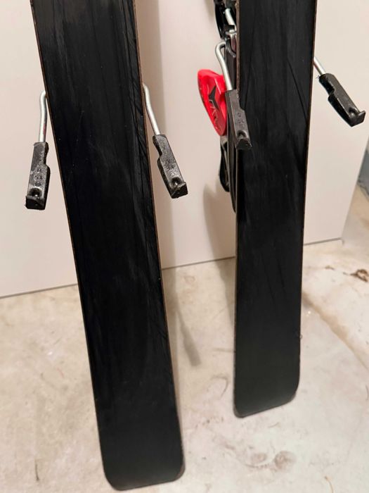 Atomic XT 130cm narty zjazdowe dla dziecka + kijki gratis