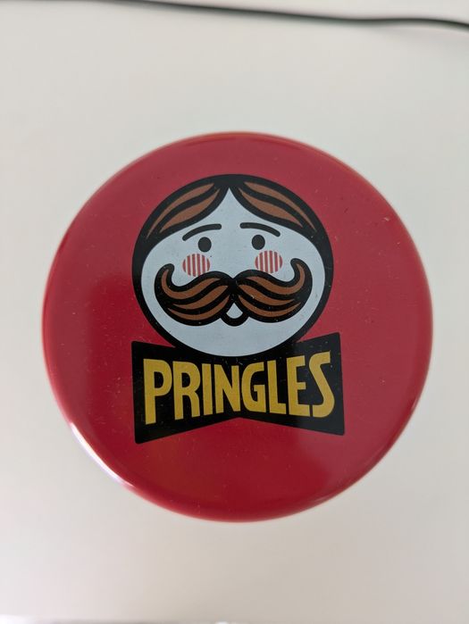 Lata Pringles Retro Limited Edition Metal

Nova, nunca usada