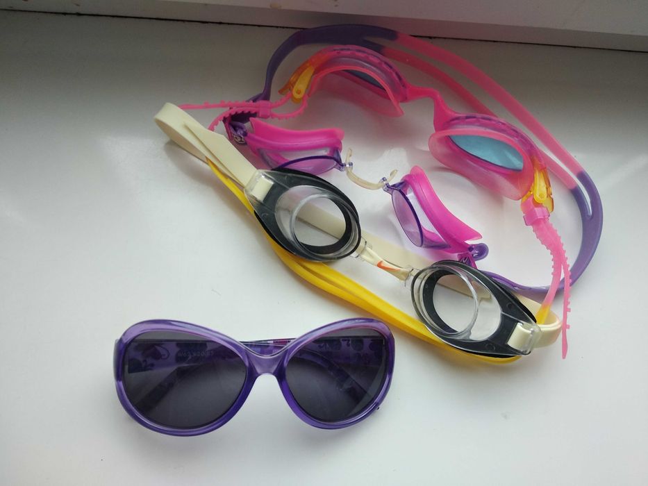 Дитячі окуляри для басейну