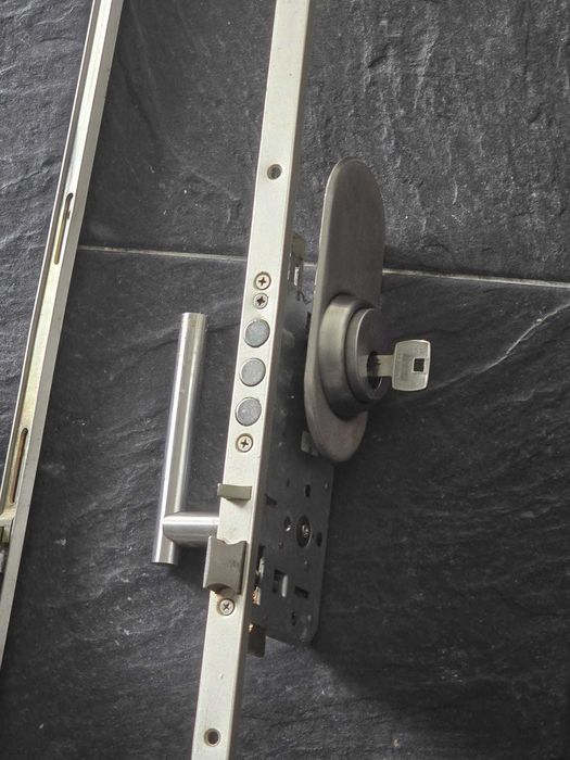 Fechaduras de alta segurança !