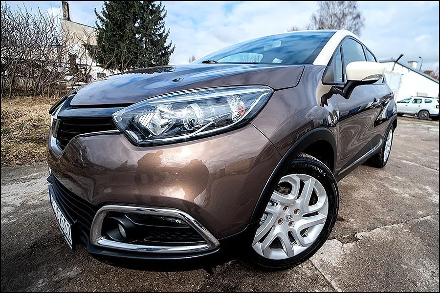 Renault Captur Kamera Nowe opony Rozrząd 1 ręka z Niemiec Zarejestrowany