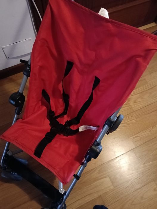 Carrinho de passeio de criança