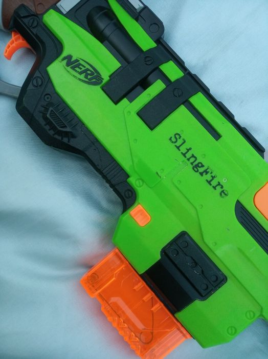 Nerf Zombie Strike SlingFire