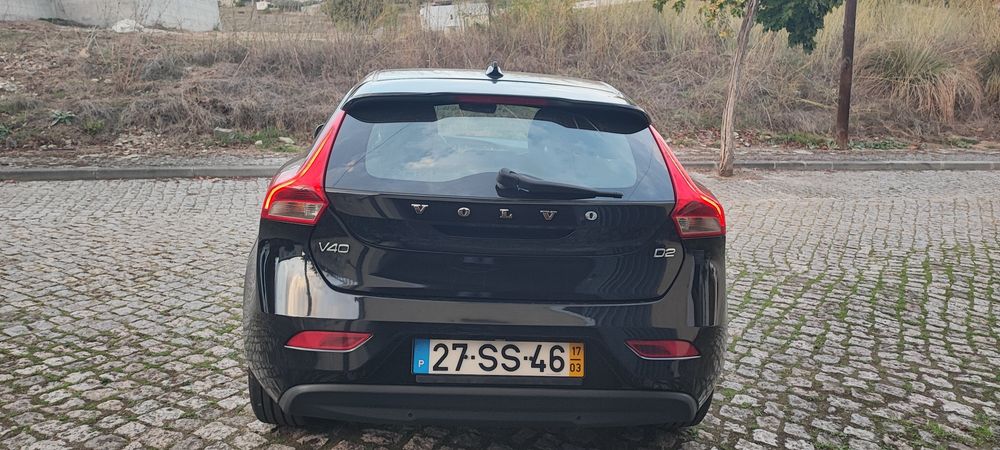 Volvo V40  Momentum — photo 3