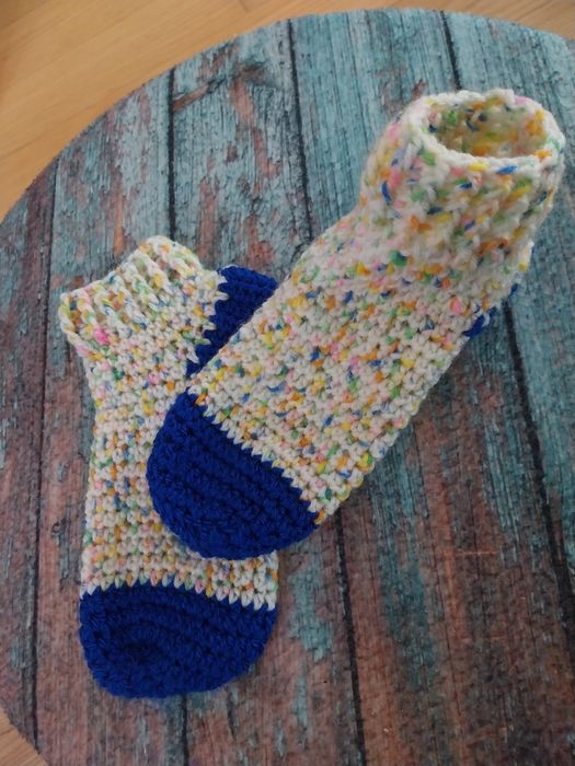 Skarpetki robione szydełkiem 29-33