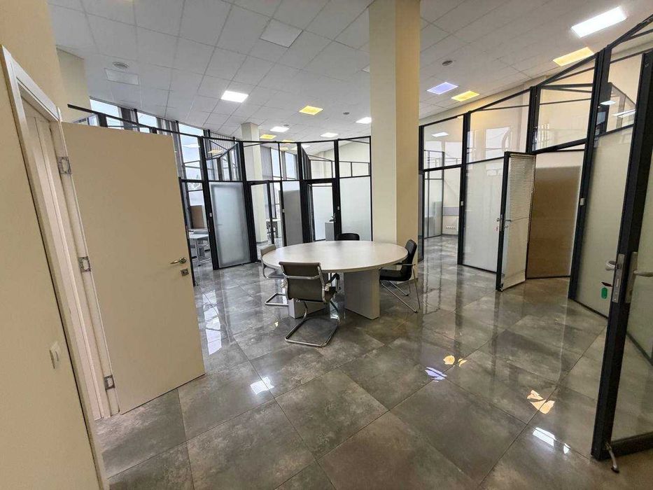 Оренда офісу 183,2 м², від ВЛАСНИКА, Без комісії, метро 3хв