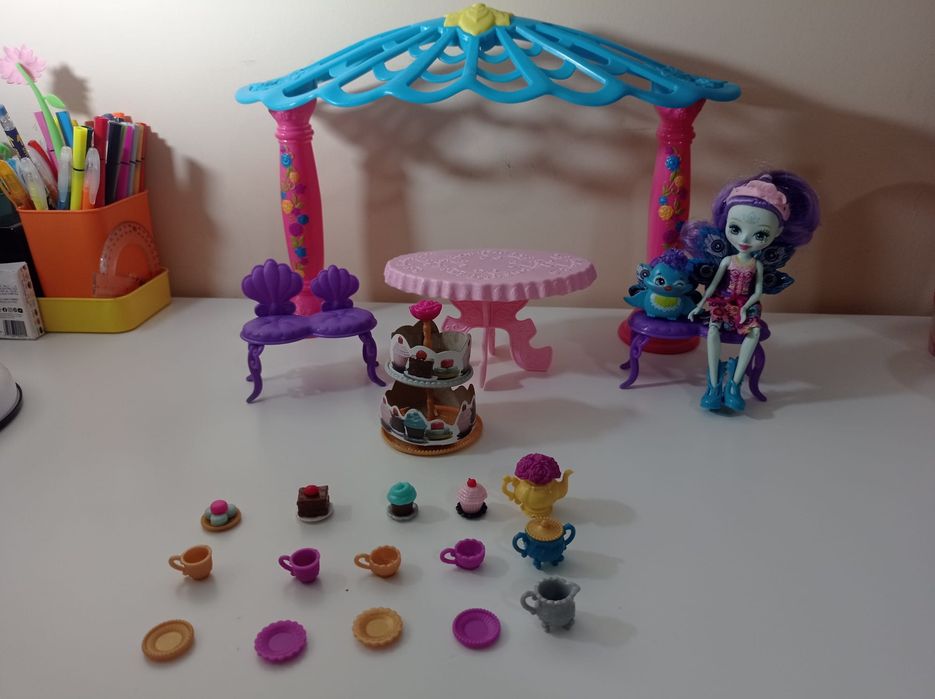 Brinquedo Enchantimals chá no jardim