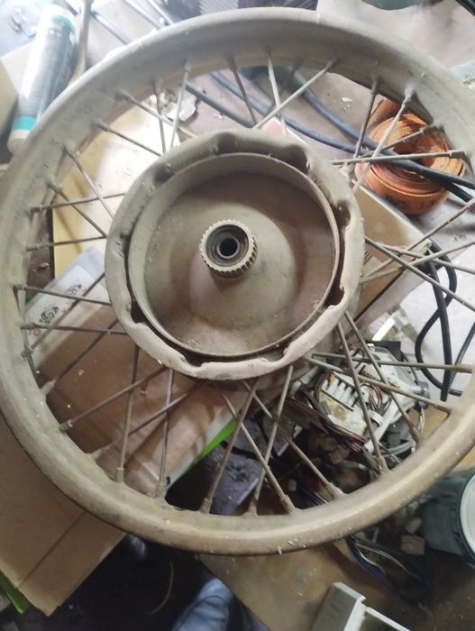 Колесо ІЖ-56 та інші запчастини ІЖ-планета