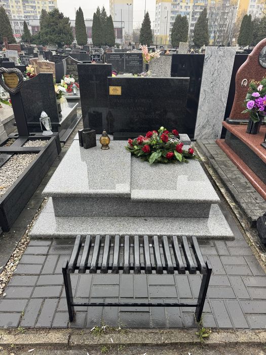 Sprzątanie grobow, mycie pomnikow