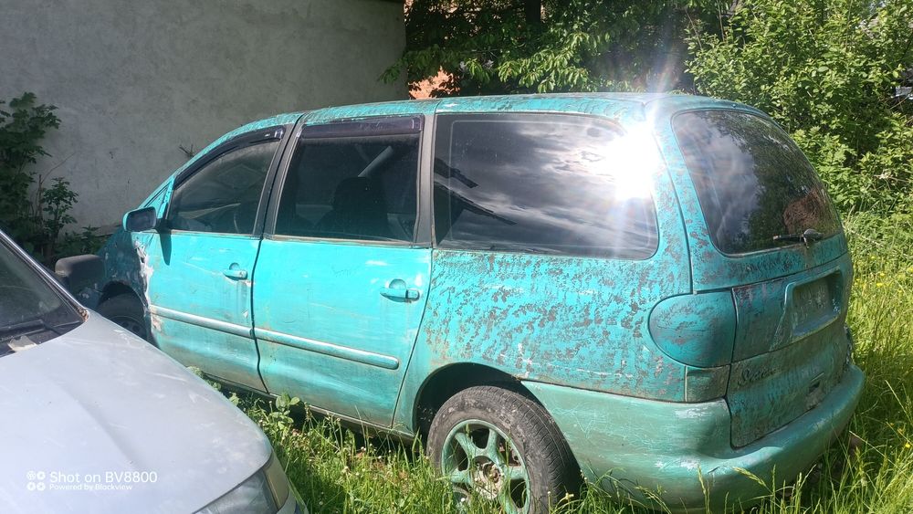 Продам vw charan