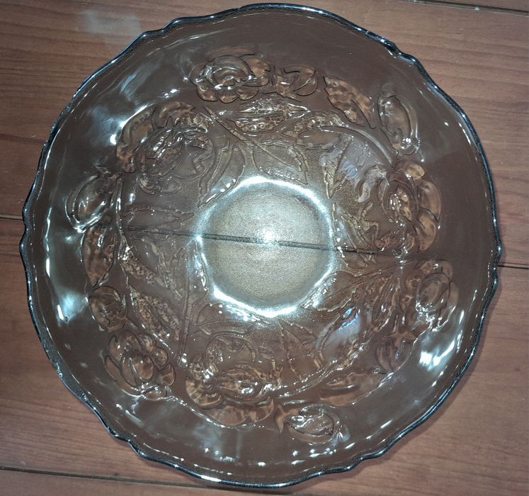 Taça decorativa de vidro