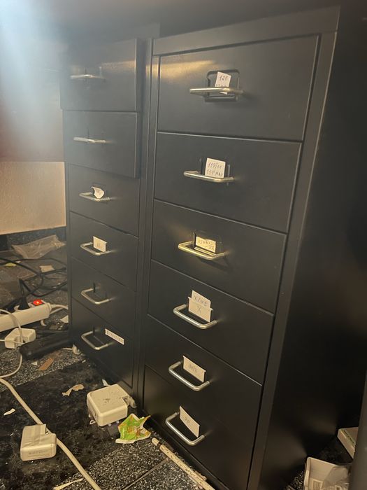 Bloco de gavetas helmer ikea com rodizios