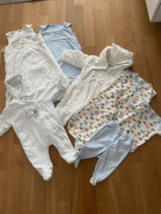 Paczka ubrań niemowlęcych. Akcesoria 100 sztuk